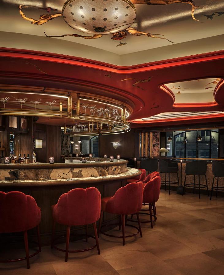 Four Seasons Hotel Madrid Esterno foto
