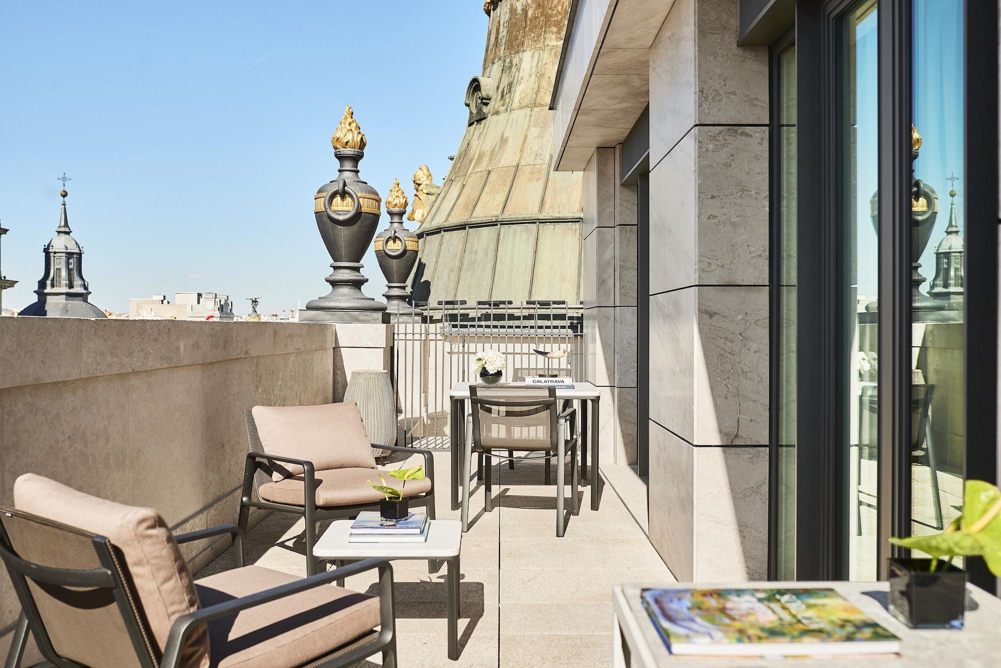 Four Seasons Hotel Madrid Esterno foto