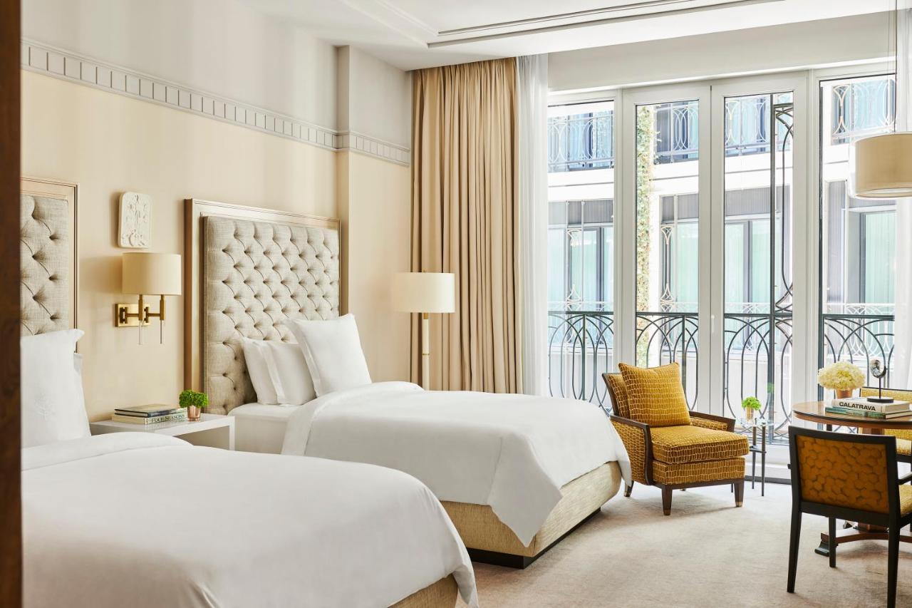 Four Seasons Hotel Madrid Esterno foto