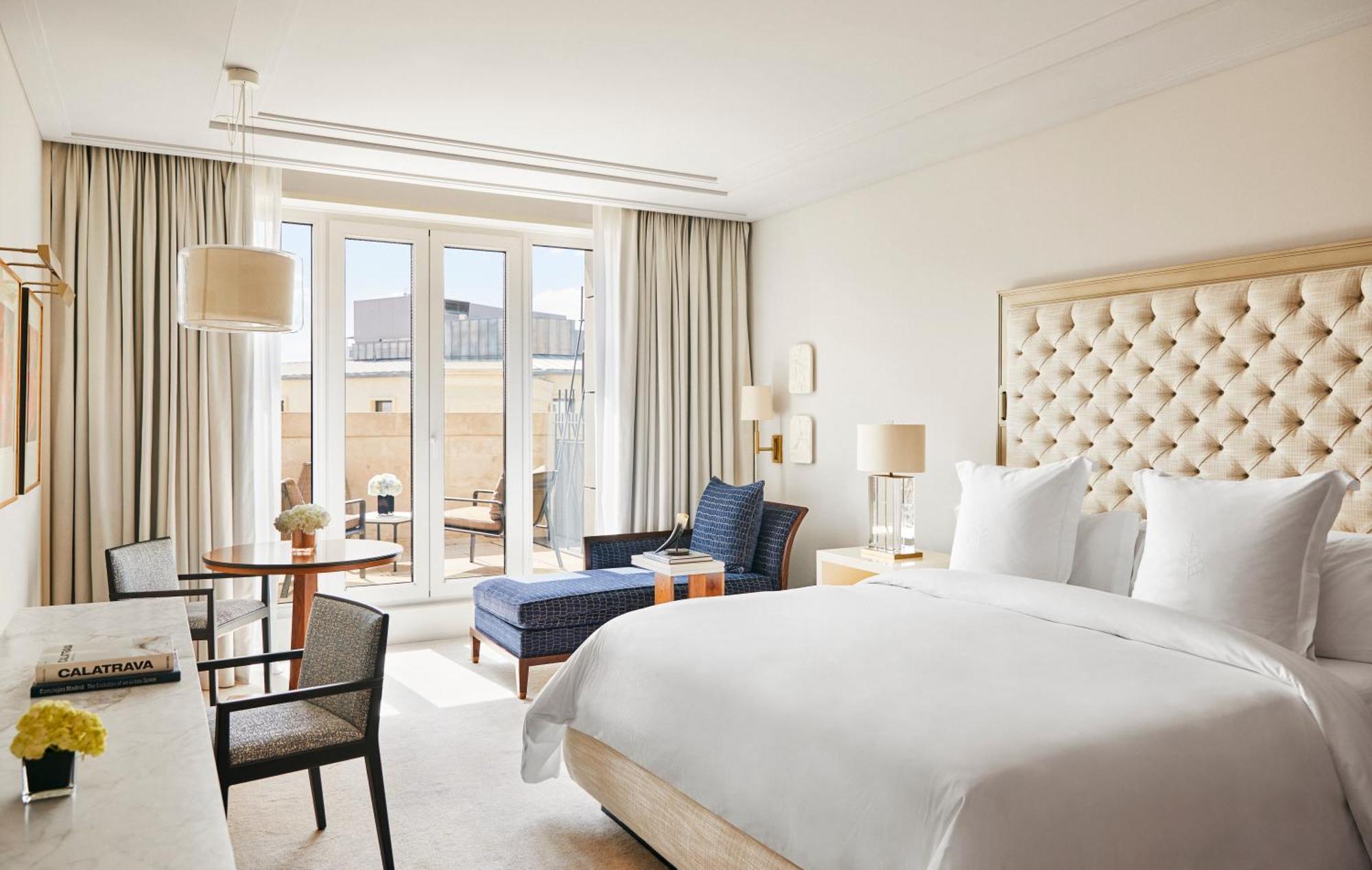 Four Seasons Hotel Madrid Esterno foto