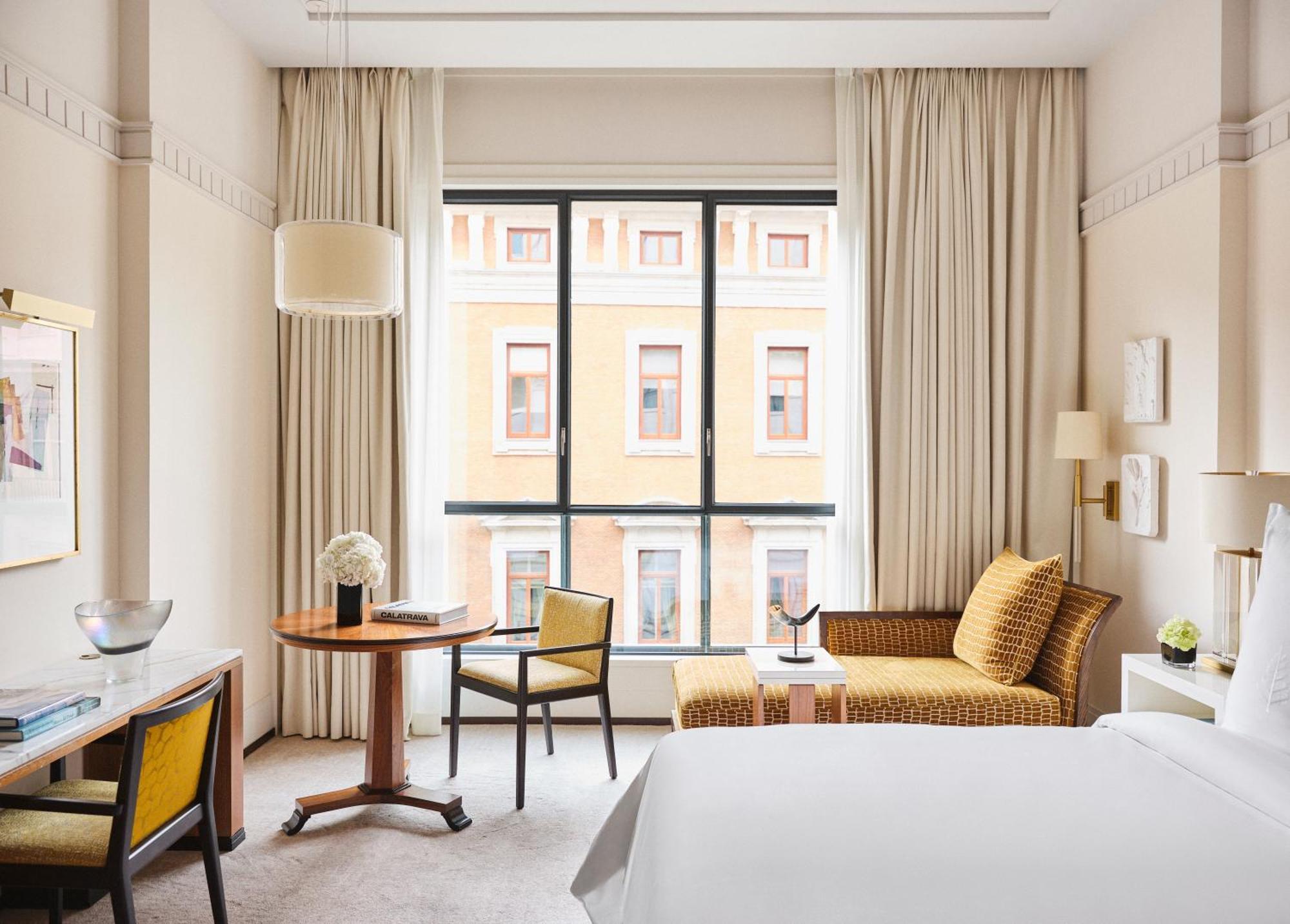 Four Seasons Hotel Madrid Esterno foto