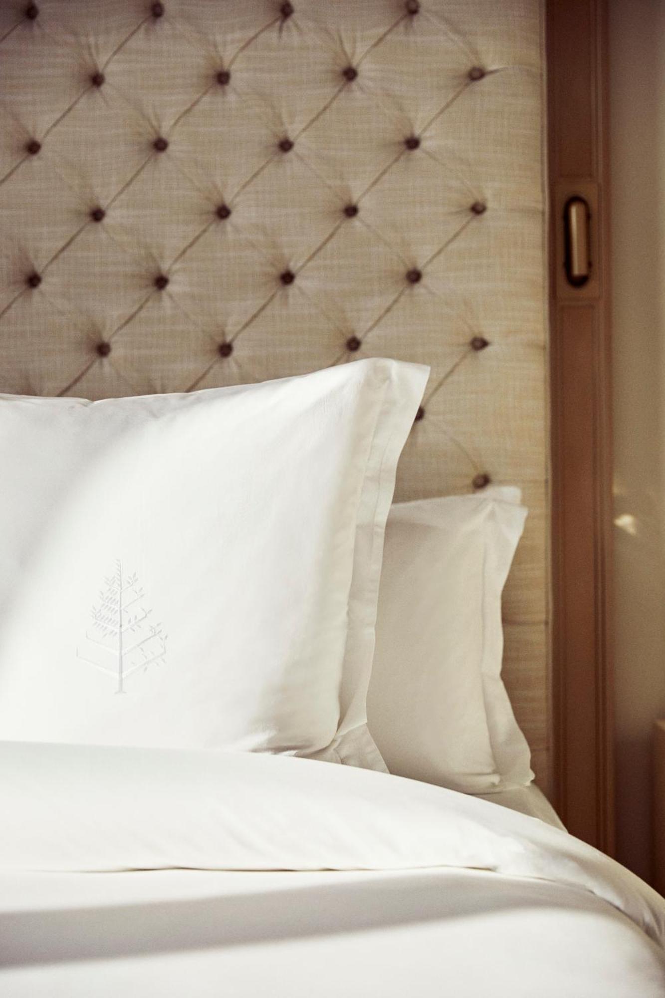 Four Seasons Hotel Madrid Esterno foto