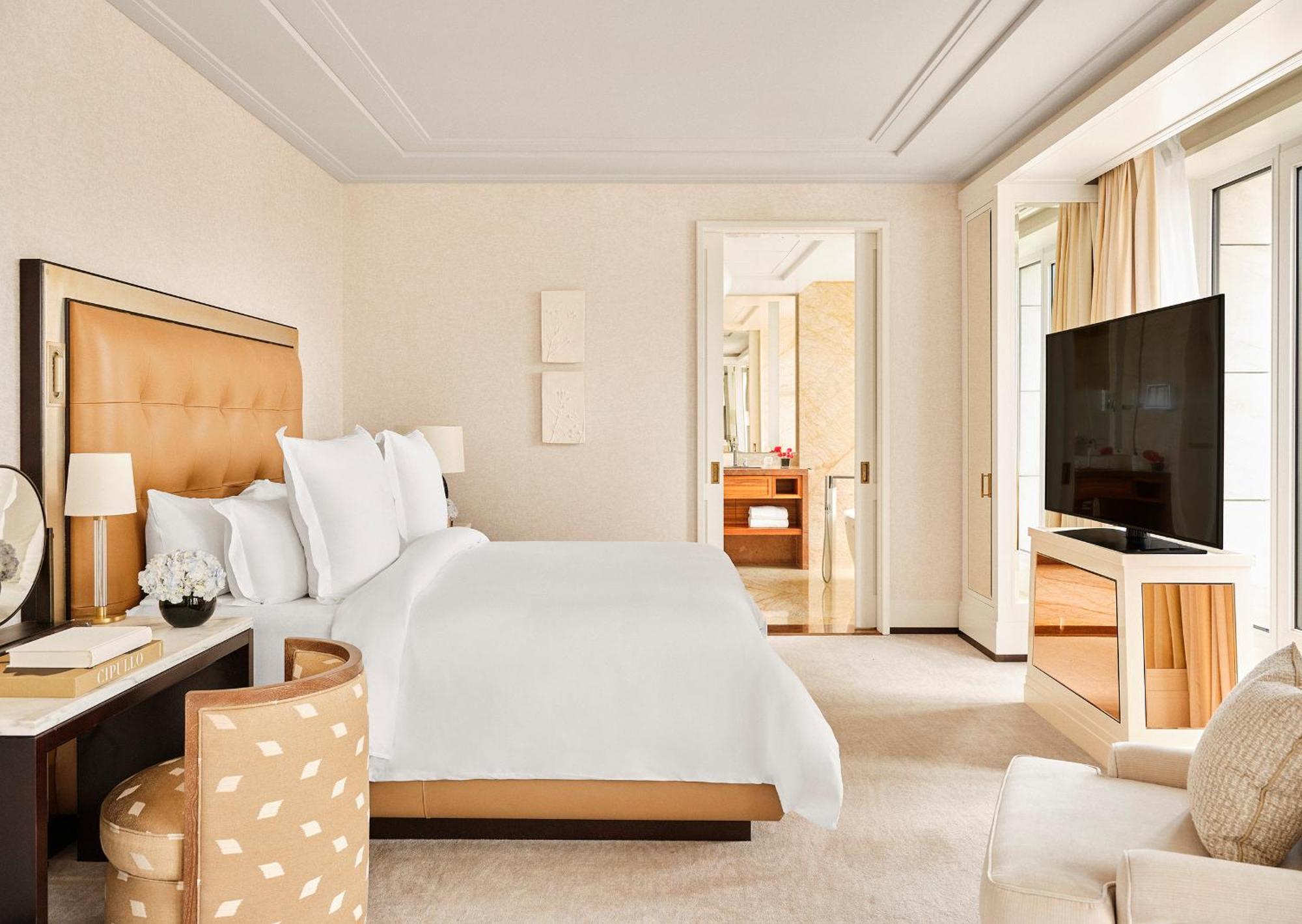 Four Seasons Hotel Madrid Esterno foto